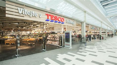 Vizualizácia zmodernizovaného interiéru hypermarketu Tesco