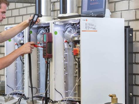 Porovnanie údržby plynových, tuhých a elektrických kotlov