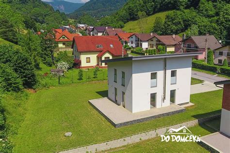 Tím realitnej kancelárie Do Domčeka