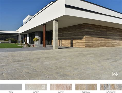 Ukážka modernej vymývanej dlažby v záhradnom priestore