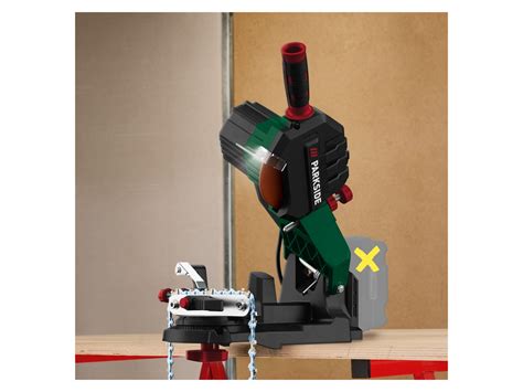 Detail brúsneho kotúča na pílovú reťaz