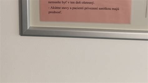 Ukážka okrúhlej a hranatej rozety na dverách