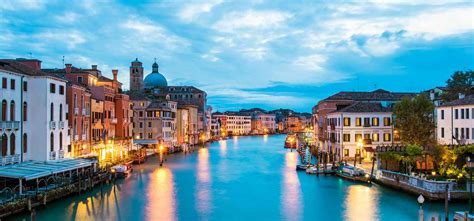 štruktúra sadrového obkladu Venezia