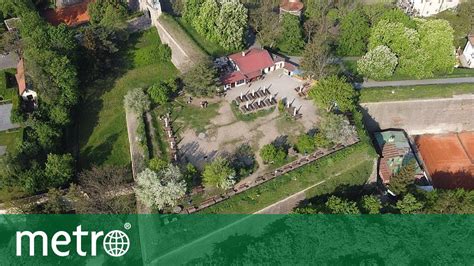 Detailná fotografia sanačných prác na hradbách s využitím vápenných zmesí