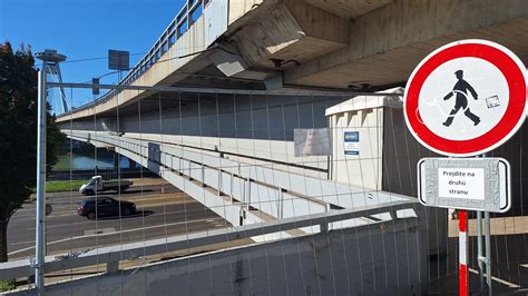 Rozšírená lávka pre peších a cyklistov na novom moste Hradská