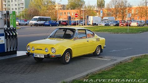 Detail palubnej dosky Škoda 110 R po renovácii