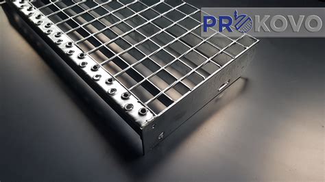 Výroba pozinkovaných schodiskových stupňov