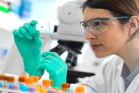 Zber a príprava vzorky trusu na laboratórne vyšetrenie