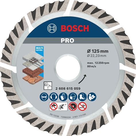 Detailný záber na diamantový rezný kotúč Bosch 76 mm