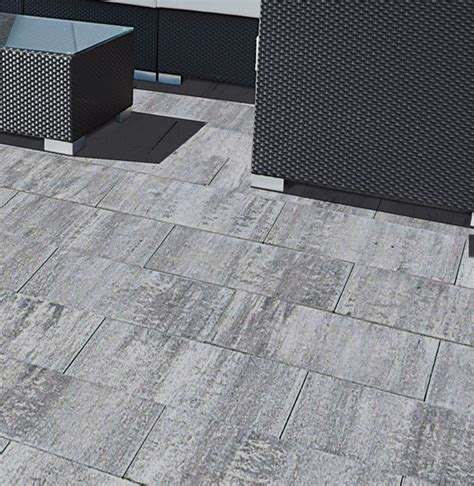 Detail hrany platne Semmelrock Asti Colori bez skosenia