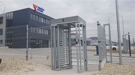Vstup do areálu stavebnín Dušan Kolcun