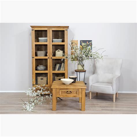 Príklad polygonálnej kamennej dlažby v rustikálnom štýle
