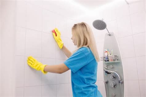 Čistenie PVC panelov v kúpeľni