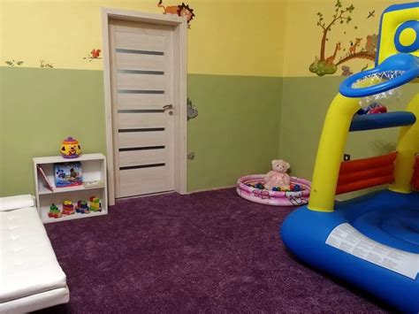 Detský kútik pod schodiskom