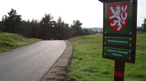 Nová asfaltová cesta I/59 po dokončení rekonštrukcie
