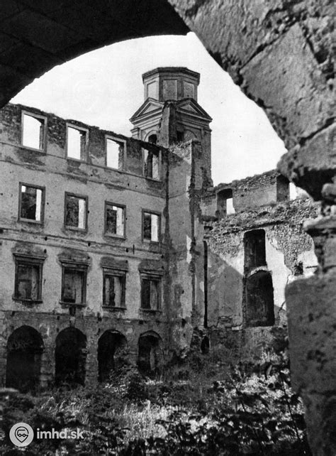 Historická fotografia zimného štadióna Banská Bystrica pred rekonštrukciou