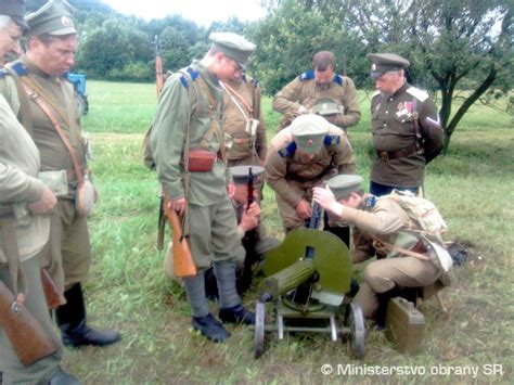 Fotografia rekonštrukcie bojov z 1. svetovej vojny v Nižnej Polianke