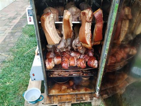 Detail udiarne s prívodom dymu