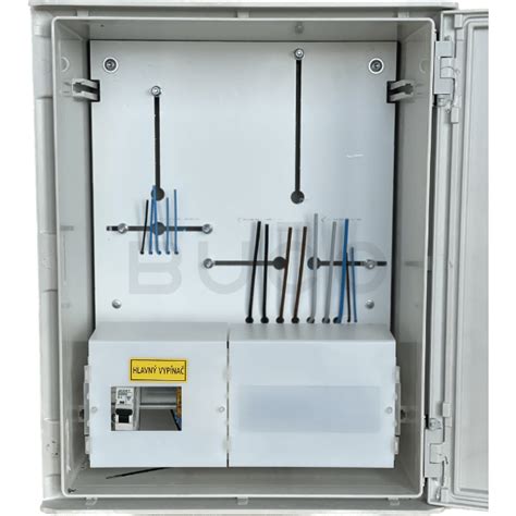 Nástenný a zapustený elektromerový rozvádzač