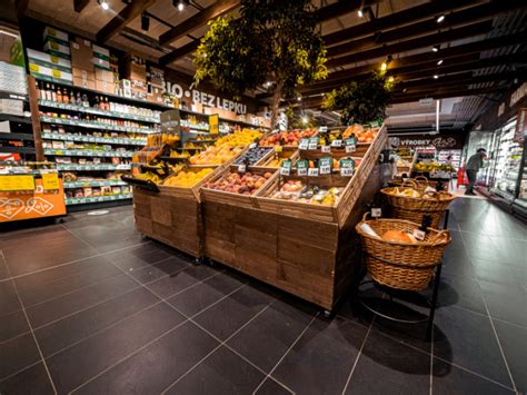 Interiér predajne Merkury Market