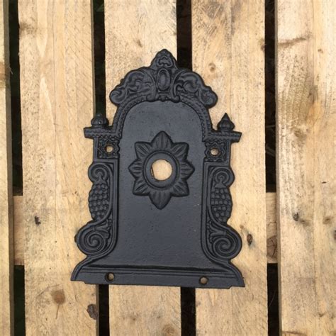 Ilustračná fotografia záhradného umývadla