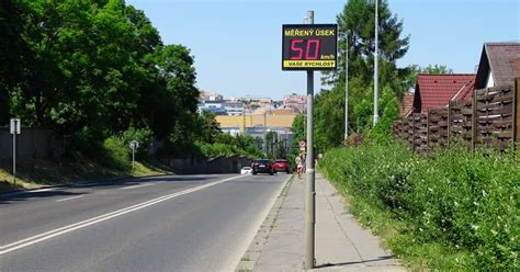 Digitálny merač rýchlosti v obci