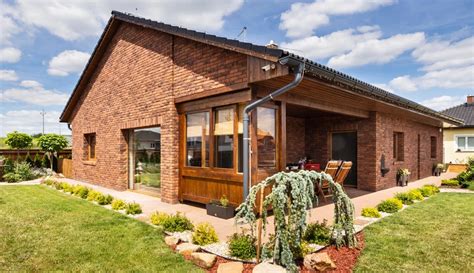 Fasáda domu z lícových tehál Terca Cienna