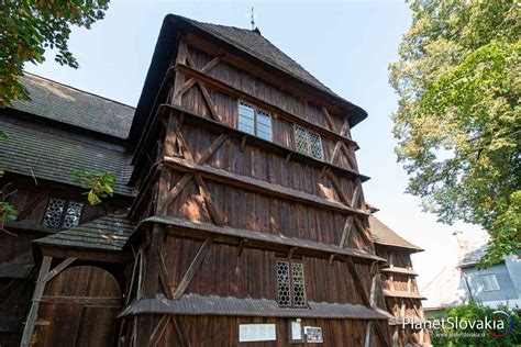 Estetika dreveného dlabaného žľabu na historickej stavbe