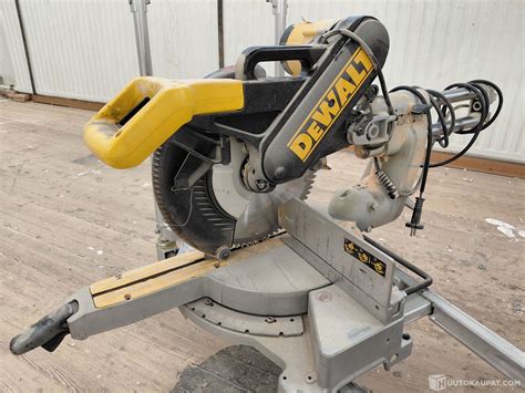 Detailná schéma komponentov píly DeWalt DW708
