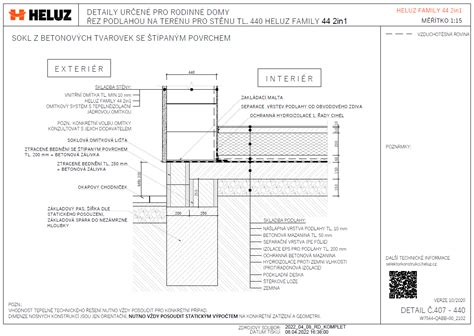 Detail označovania línie rezu na PVC rúrke