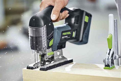 Detail trojitého vedenia pílového listu Festool Carvex