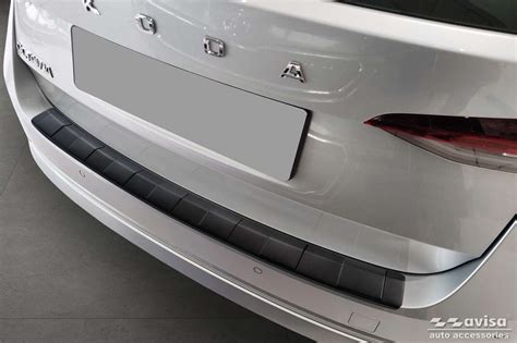 Ochranná lišta zadného nárazníka Škoda Octavia 3 Sedan