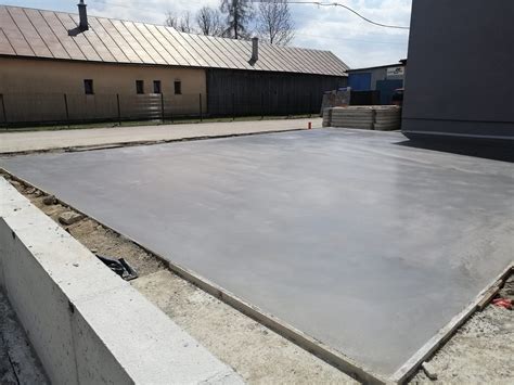 Zarovnávanie povrchu betónovej dosky