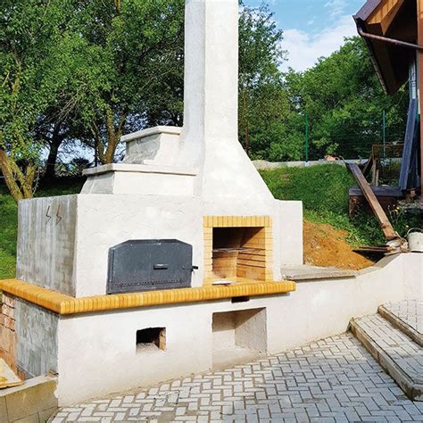 Záhradný kozub s grilom