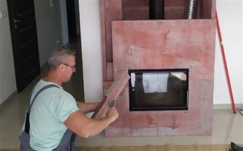 Rôzne typy materiálov na stavbu záhradného krbu
