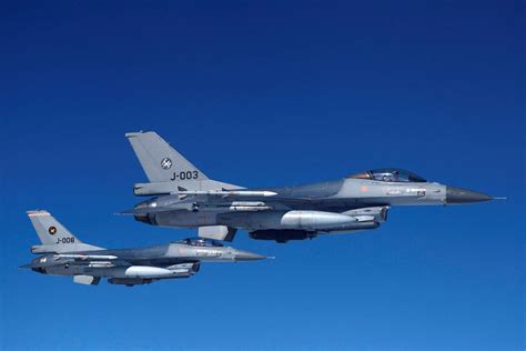 Render modernizovaného letiska Sliač s F-16