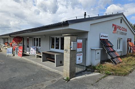 Fasáda predajne STAVEBNINY Opiná
