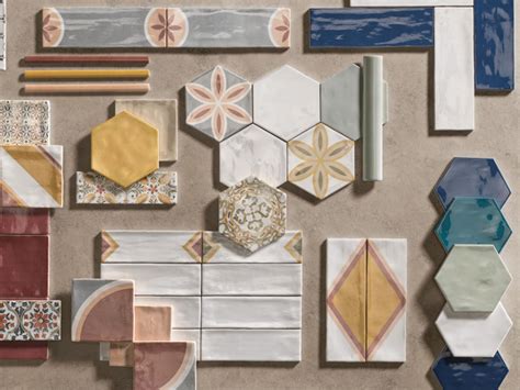 Detail obkladu Naris s patchworkovým vzorom a geometrickou textúrou