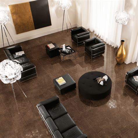 Ukážka luxusných obkladov Versace