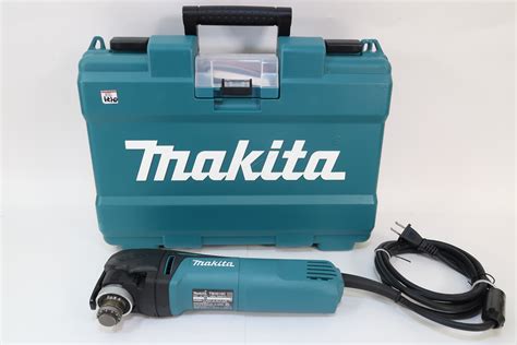 Makita TM3010C v akcii