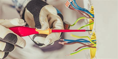 Schéma rozdielov medzi opravou, údržbou a rekonštrukciou elektroinštalácie