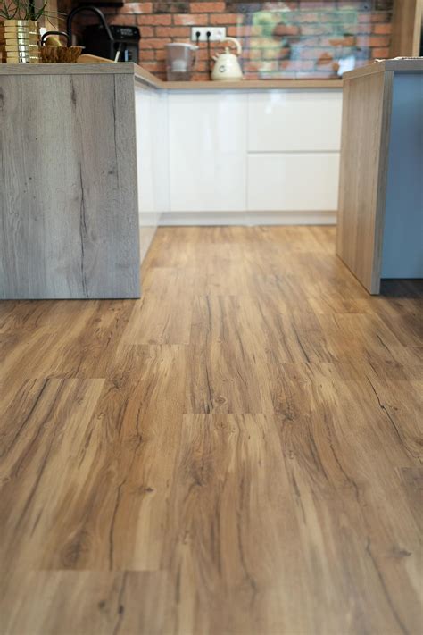 Štruktúra drevenej podlahy dub antický