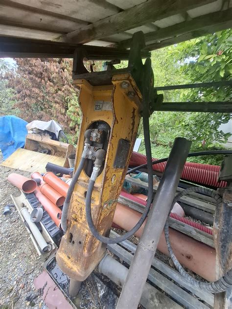 Hydraulické kladivo Indeco pracujúce pod vodou alebo v náročnom teréne