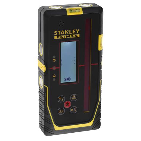 Detail ovládacích prvkov krížového lasera Stanley Cubix