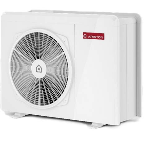 Vonkajšia jednotka tepelného čerpadla vzduch-voda s ventilátorom.