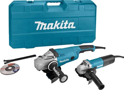 Skupina rôznych AKU náradí Makita, vrátane oscilačnej brúsky