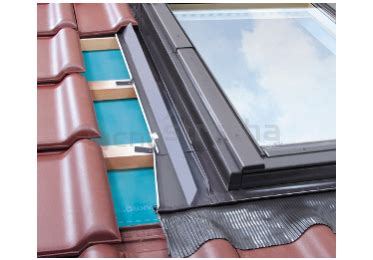 Rôzne typy lemovania VELUX pre strešné krytiny