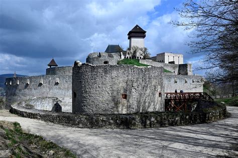 Historické opevnenie Trenčianskeho hradu