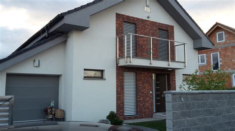 Fasáda chránená silikónovým hydrofóbnym náterom