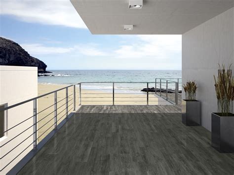 Vonkajšia čierna protišmyková dlažba